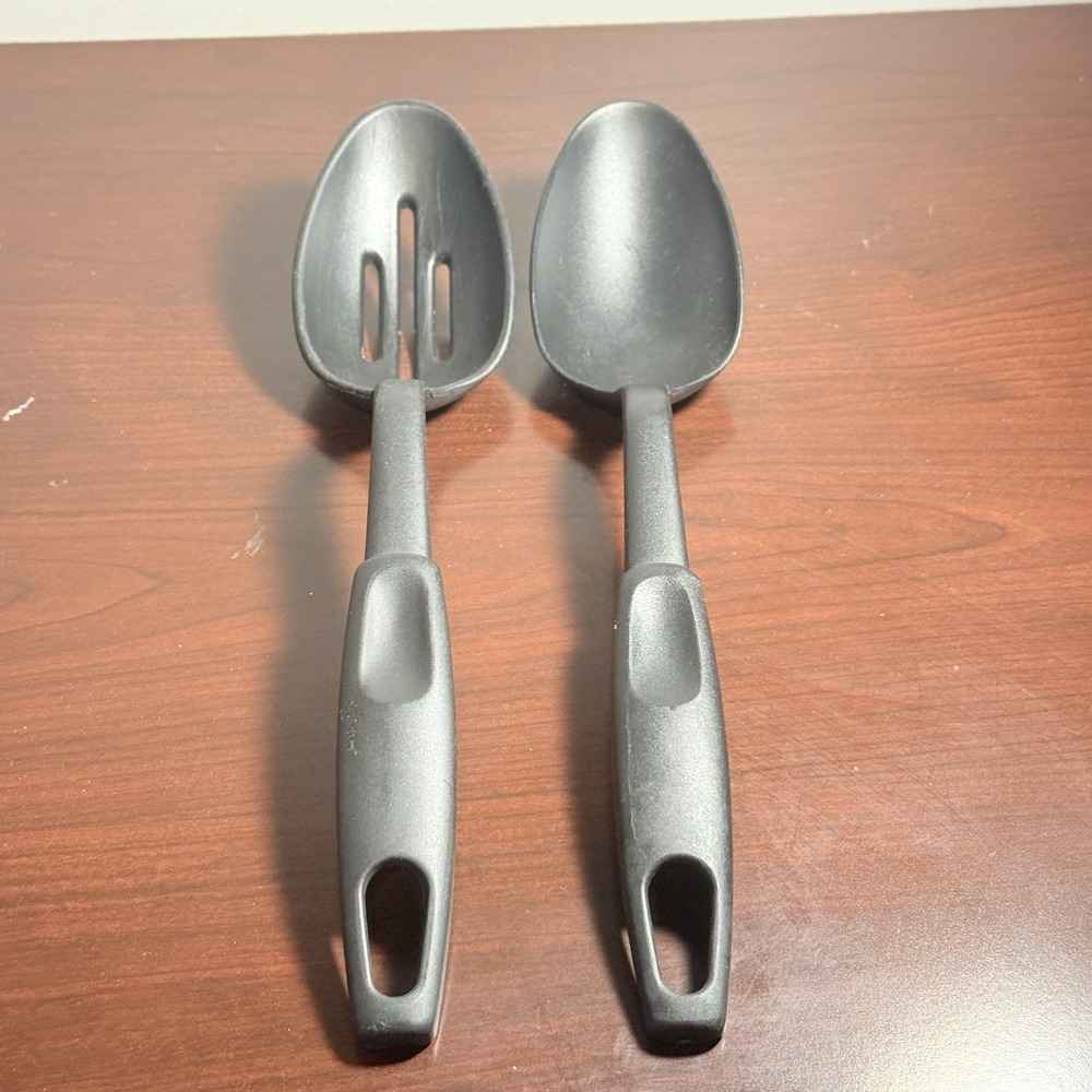 SERVING and SLOTTED SPOON 11" Lot of 2 Black‎ Nylon Plastic Cooking Utensils